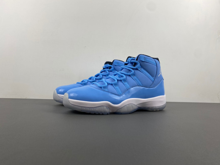 Air Jordan Ultimate Gift of Flight (11/29) 717602-900