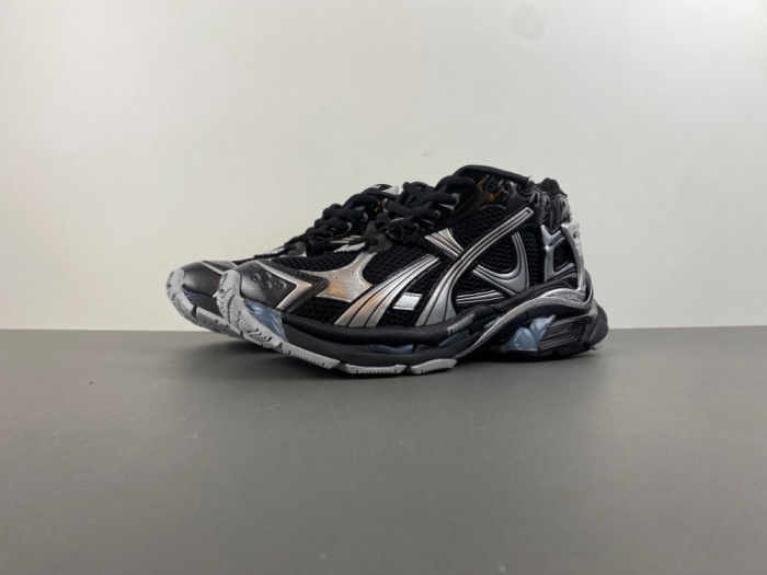 BLCG Runner Sneaker 772774 W3RNY 0322