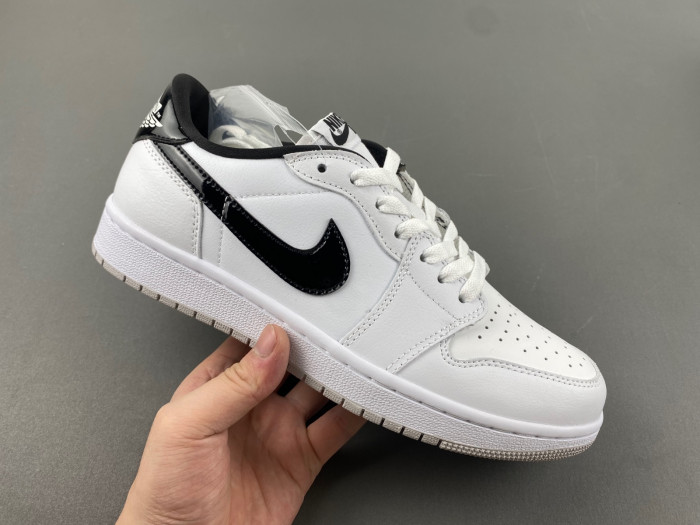 Air Jordan 1 Retro Low 