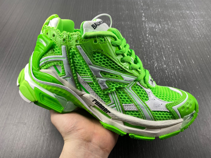 BLCG Runner Sneaker 677402 W3RBM 3590