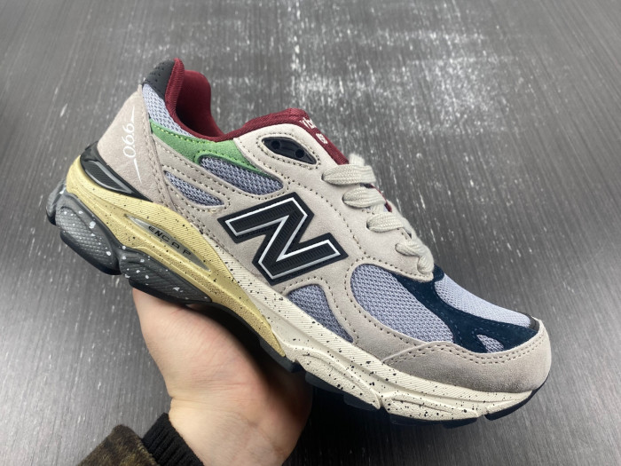 N3W BLANCE SNEAKER M990AG3