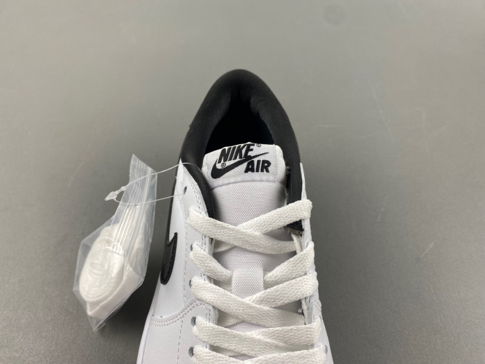 Air Jordan 1 Retro Low 