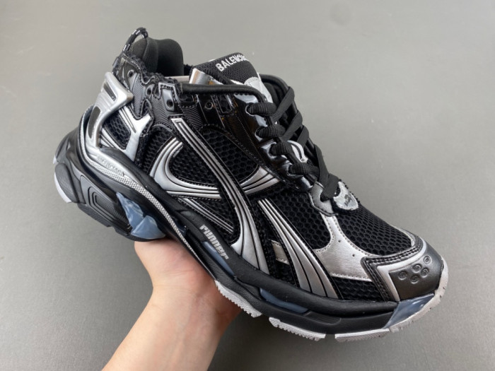 BLCG Runner Sneaker 772774 W3RNY 0322