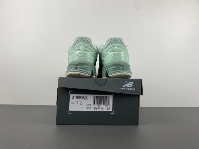 N3W BLANCE 1906R Jade Green M1906RZC