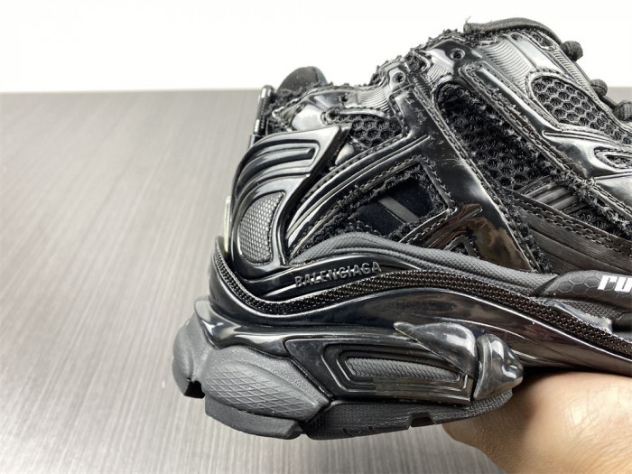 BLCG RUNNER SNEAKER 677403 W3RA9 1000