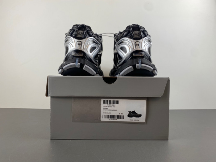 BLCG Runner Sneaker 772774 W3RNY 0322