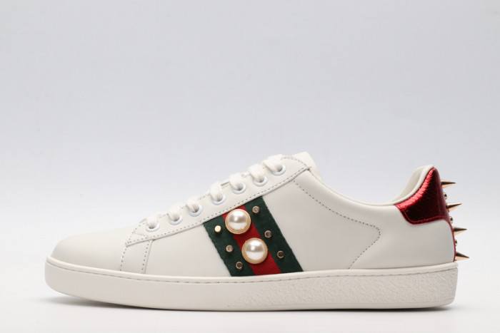 Gu66 Ace Embroidered Low-Top Sneaker