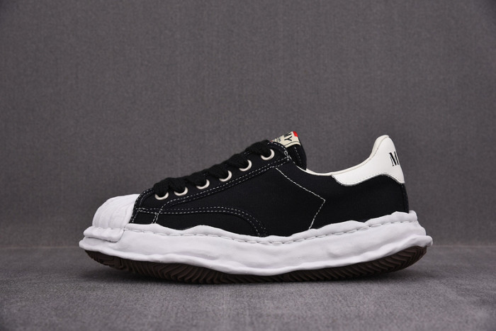 MAISON MIHARA YASUHIRO SNEAKER