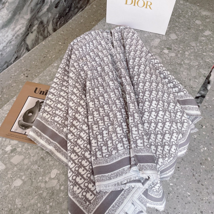 D10R SCARF