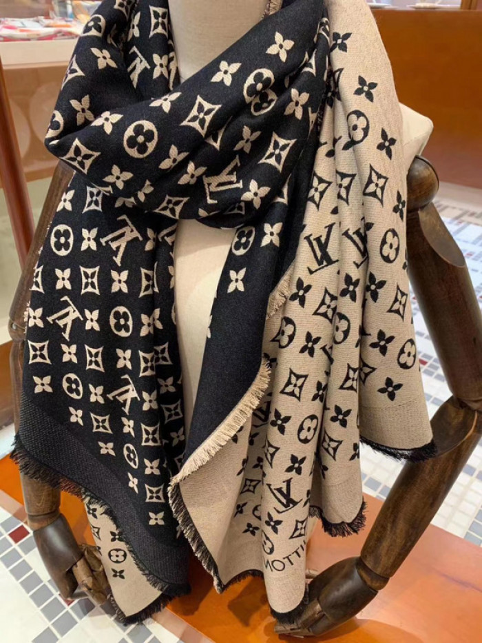 Lou1su1tt SCARF