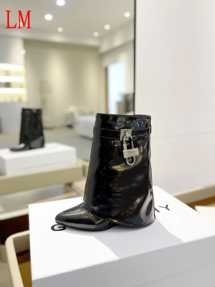 G1VENCHY BOOTS