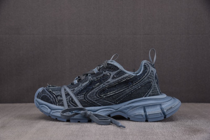 BLCG 3XL SNEAKER 734734 WTSAX 4000