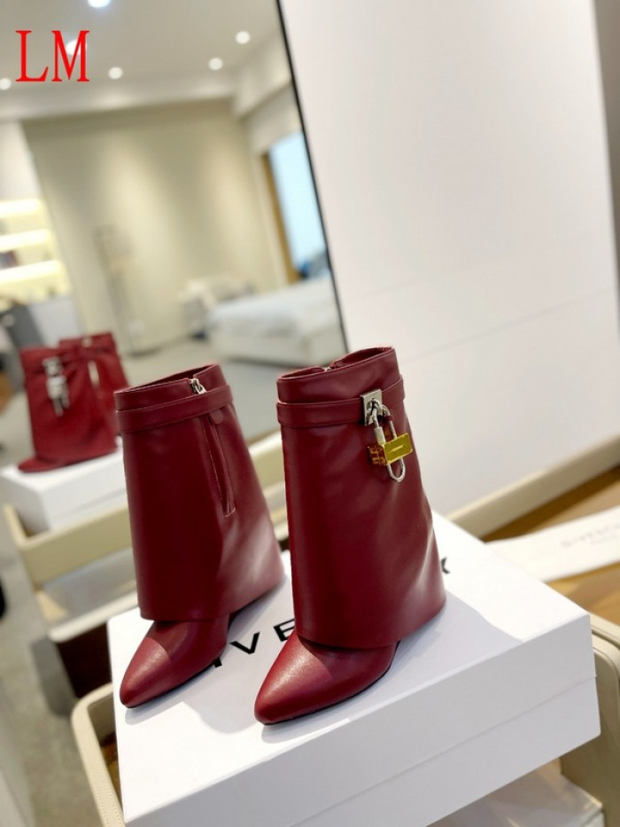 G1VENCHY BOOTS