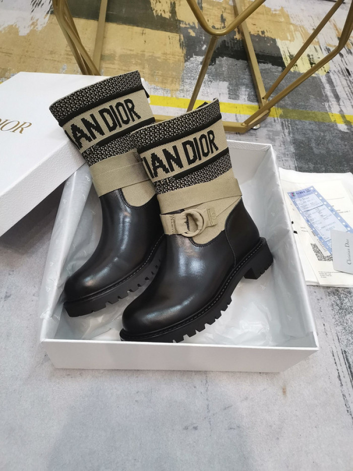 D10R Female boots