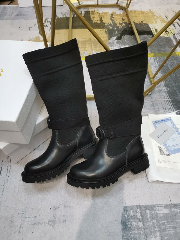 D10R Female boots