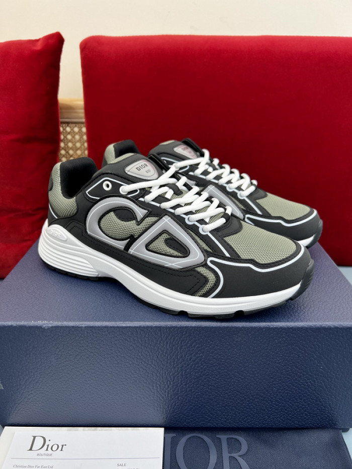 D10R B30 SNEAKER