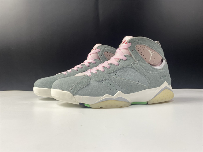 Air Jordan 7''Hare 2.0'' CT8528-002