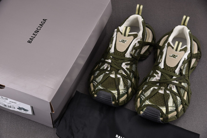 BLCG 3XL SNEAKER 734734 W3XL5 3191