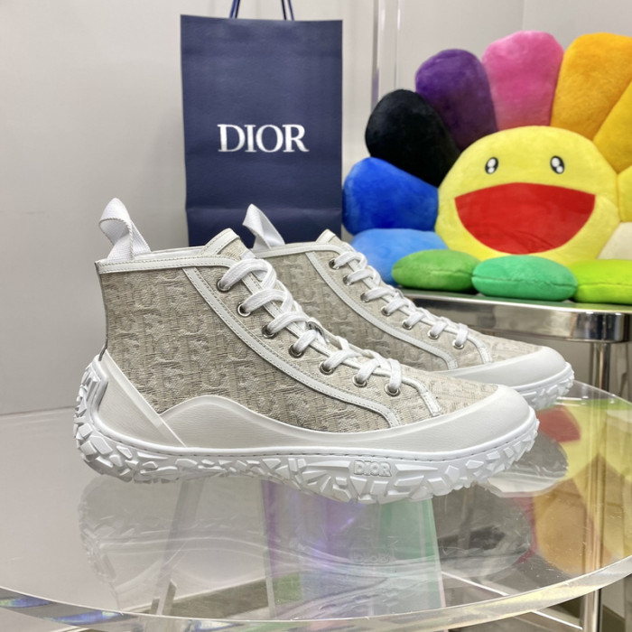 D10R SNEAKER