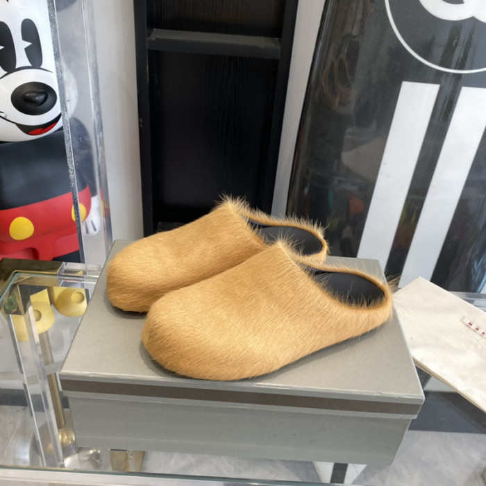 Marni Fur slides