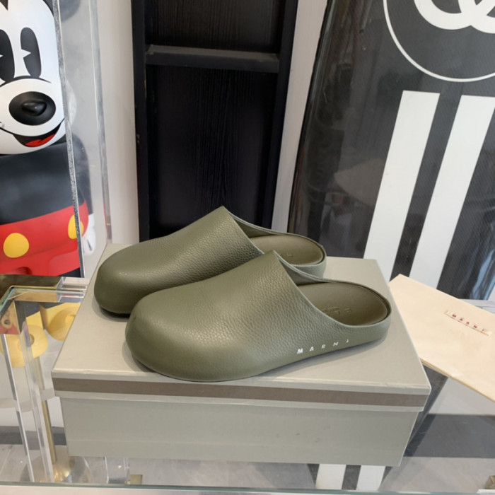 Marni Fur slides