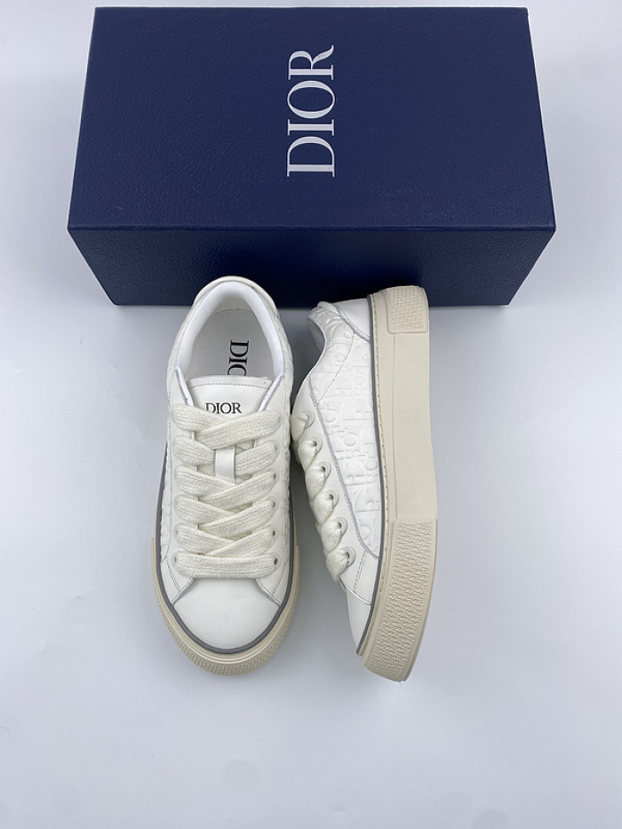 D10R B33 Sneaker