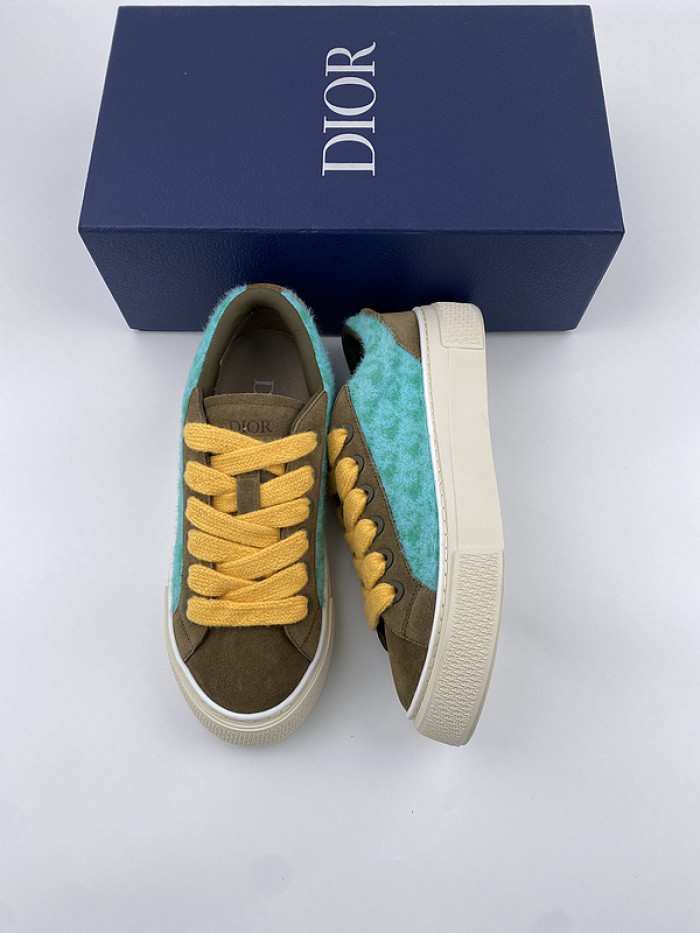 D10R B33 Sneaker