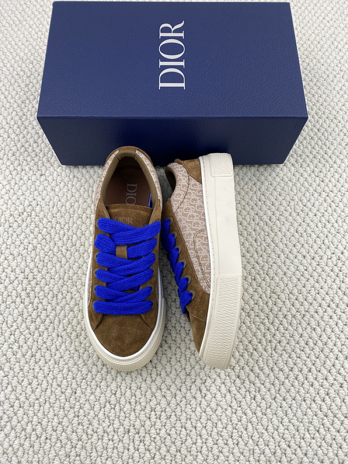 D10R B33 Sneaker