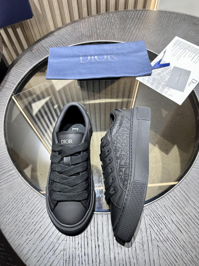 D10R B33 Sneaker