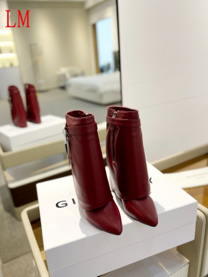 G1VENCHY BOOTS