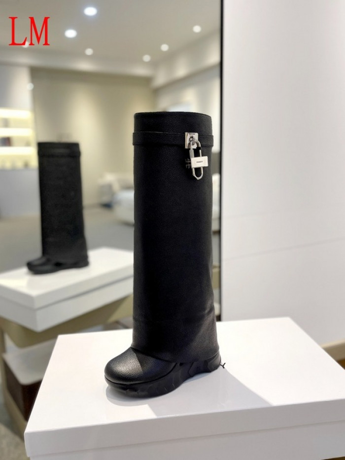 G1VENCHY BOOTS