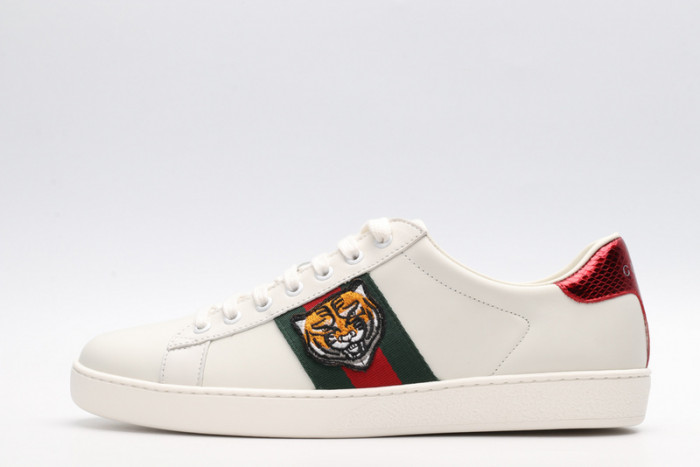 Gu66 Ace Embroidered Low-Top Sneaker