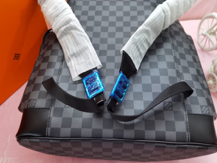 Lou1su1tt BACKPACK