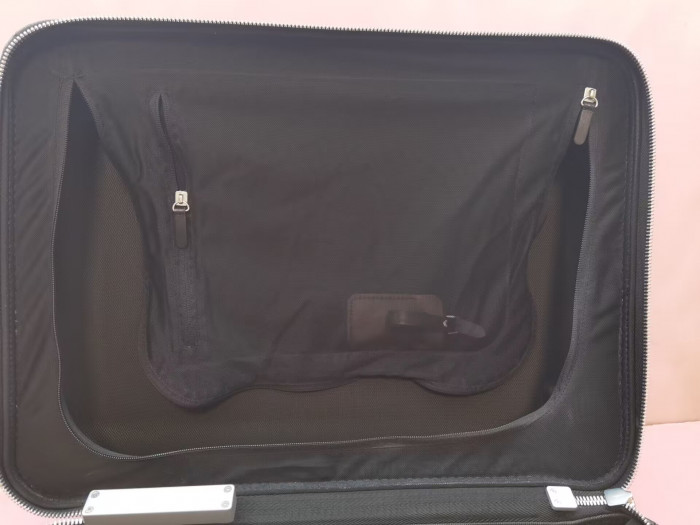 Lou1su1tt TRAVEL BOX