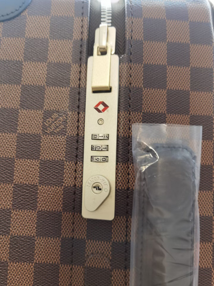 Lou1su1tt TRAVEL BOX