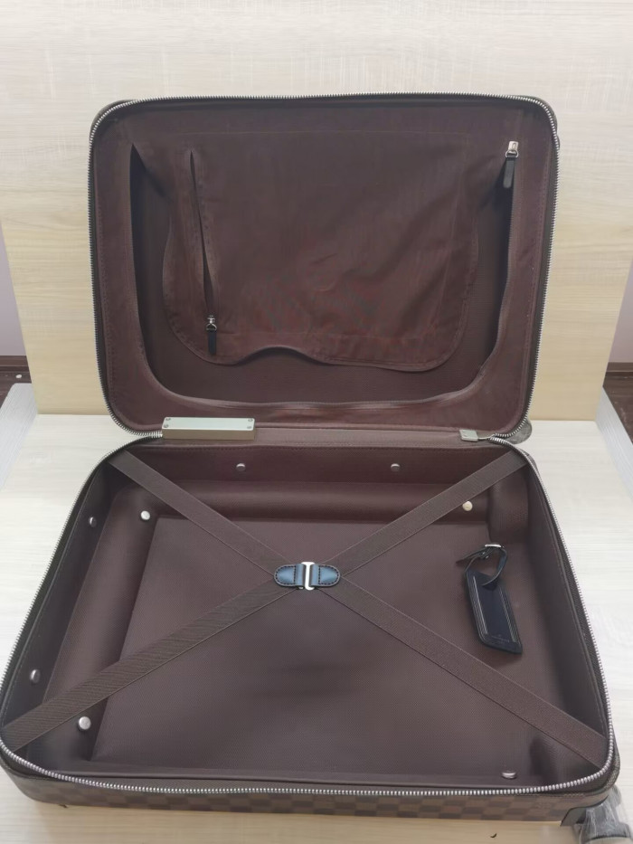 Lou1su1tt TRAVEL BOX