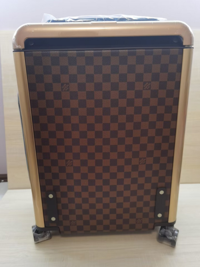 Lou1su1tt TRAVEL BOX