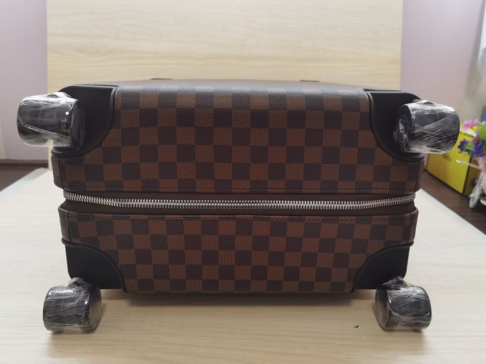Lou1su1tt TRAVEL BOX